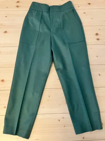 [ 이에나 IENA ] 그린 울 크롭 팬츠