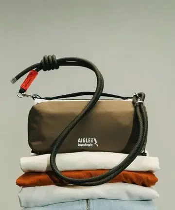 AIGLE x Topologie 보틀 사코슈 브라운