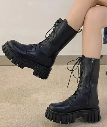 통굽 블랙 부츠