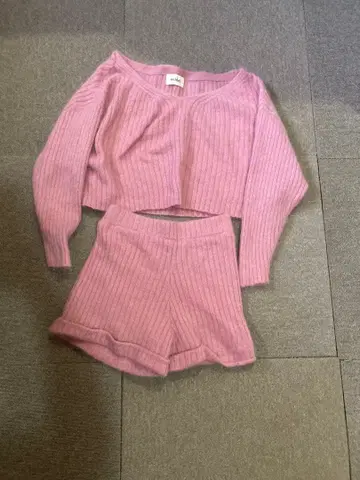 스나이델 핑크 셋업 F 사이즈 아크릴 100%