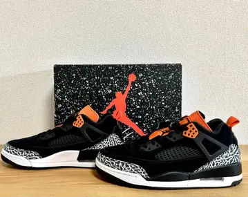 Jordan 스니커즈 블랙/오렌지 1591