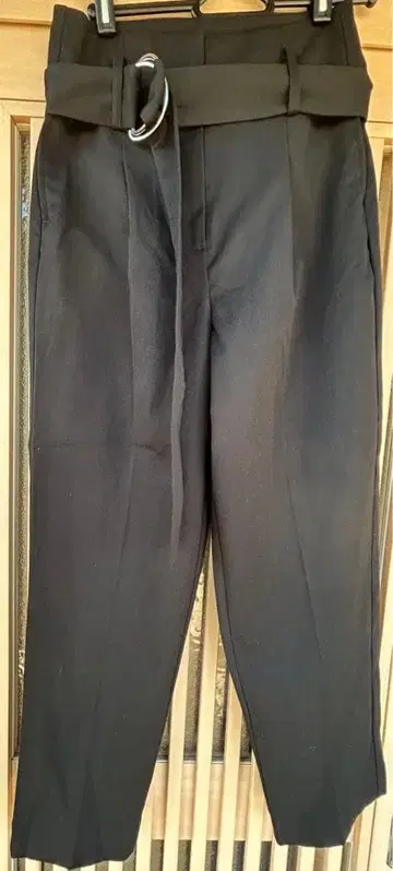 어반 리서치 벨트 포함 루즈 테이퍼드 팬츠