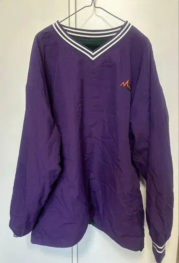 niko and 나일론 V넥 상의 속기모