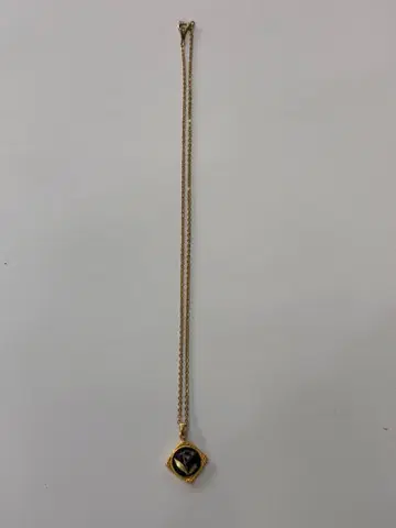 골드 다이아몬드형 펜던트 목걸이