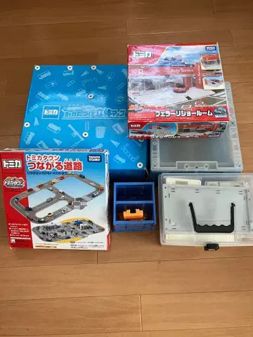 토미카 타운 페라리 쇼룸, 에네오스 주유소 등 6점 묶음 판매