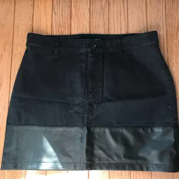 A.P.C. 아페쎄 스커트 합성 피혁