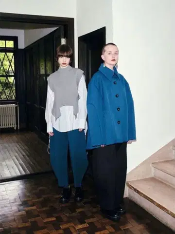 UN3D. 아치 코쿤 텐트 코트 아치 코쿤 팬츠 셋업