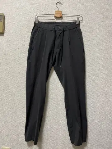 어태치먼트 나일론 이지 스키니 팬츠 /1 차콜 스트레치