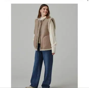 무스탕 베스트 투모로우랜드 베이지 리버서블