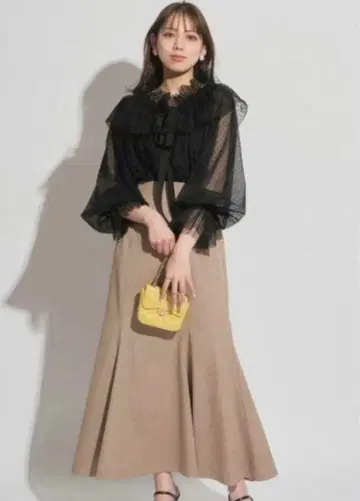 mystrada 플레어 스커트, 사이즈 38. 베이지 스커트