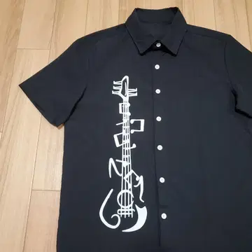 모노톤 기타 프린트 반팔 셔츠