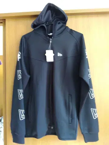 NEWERA 웜업 저지