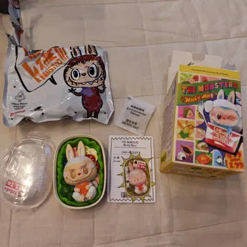 THE MONSTERS Wacky-mart 피규어 사라다