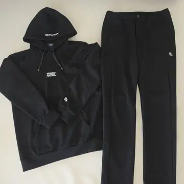 PG 로고 블랙 후드 부착 맨투맨 세트