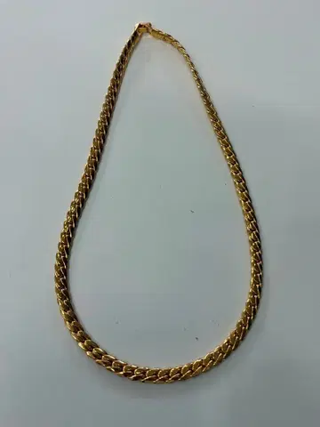 유품 정리 목걸이