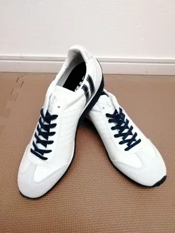 미사용 새상품 패트릭 아이리스 IRiS P.WHT 화이트 사이즈 41