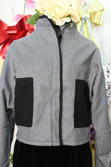 새상품 추가 OFF LL 사이즈 섬세한 기하학 패턴 트렌드 자켓 9021