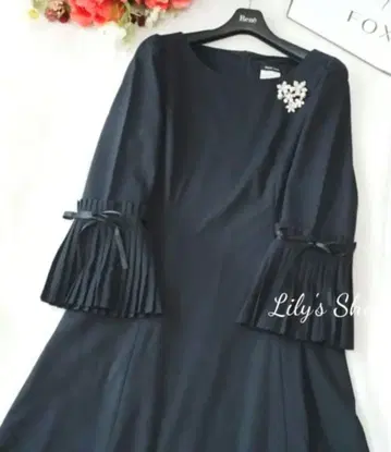 르네 소매 플리츠 원피스