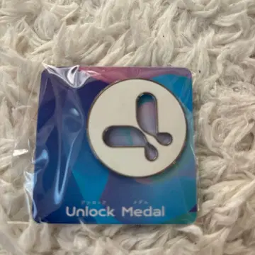 Unlock Medal & The Land of NOMO 핀 배지 세트