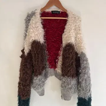 MACPHEE 맥피 알파카 재기 니트