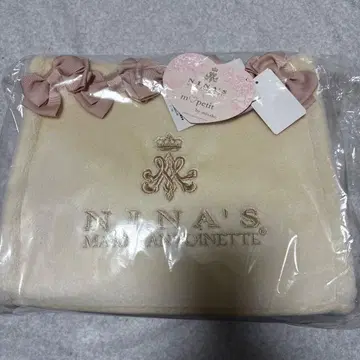 [ 한정판! 레어 ] NINA'S 크림색 토트백