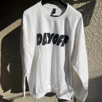 GILDAN DAYOFF 프린트 맨투맨 화이트