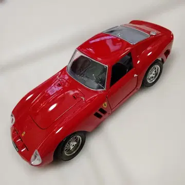 Ferrari 250 GTO 미니카 레드 1/18