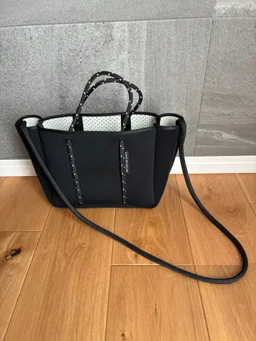 STATE OF ESCAPE 숄더백 블랙