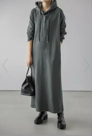 Lajour 후드티 롱 원피스