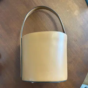 Plage 버킷형 숄더백 카멜