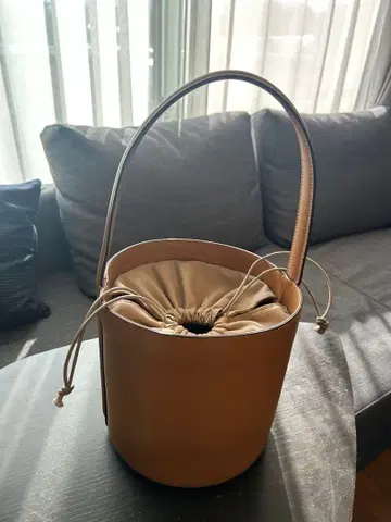 Plage 버킷형 숄더백 카멜