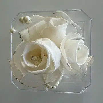 도쿄 소와르 코사지 TOKYO SOIR