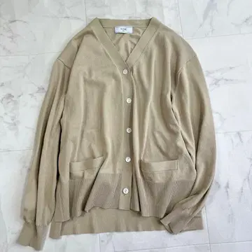 슬로브 이에나 V넥 가디건 베이지 25년산 UV 기능 초가을 겉옷