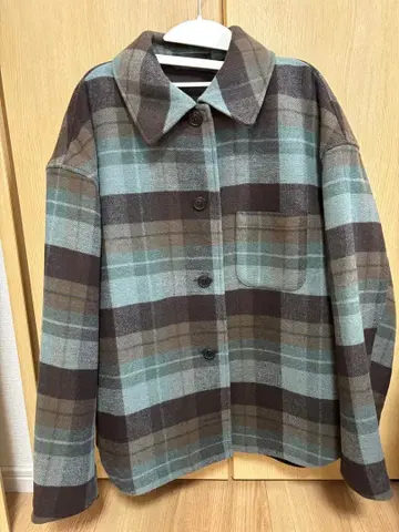 유니클로 오버 사이즈 셔츠 자켓 M 사이즈