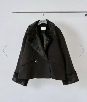 HARE 울리 테크 인조 모피 숏코트