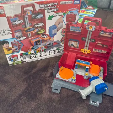 토미카 정비 기지 박스