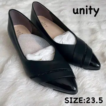 unity 펌프스 로우힐 블랙 가죽 에나멜 큐빅 아름다운