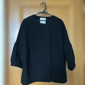 비어즐리 통통 귀여운 숏코트 블랙