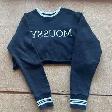 moussy 트레이닝복