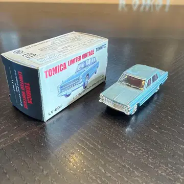 토미카 리미티드 빈티지 닛산 글로리아 슈퍼 디럭스 67년식