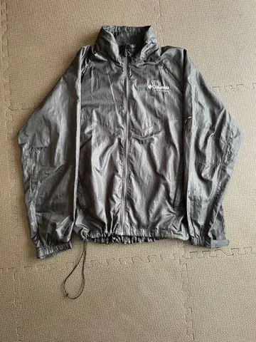 컬럼비아 나일론 자켓 그레이