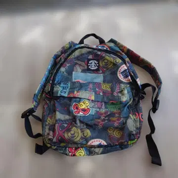 컬러풀 그래픽 백팩