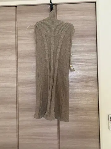 이탈리아제 새상품 ayflower 베이지 니트 슬리브리스