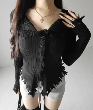 me+em select 데미지 프린지 리브 니트 슬림 가디건 니트