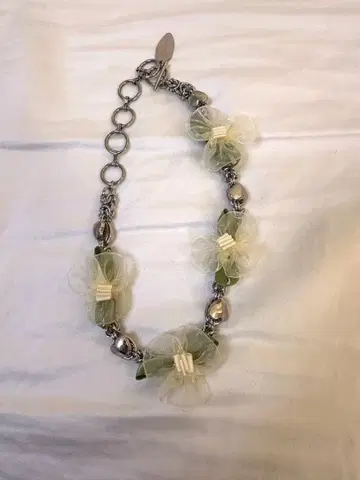 prod 튤 플라워 라이트 그린 목걸이