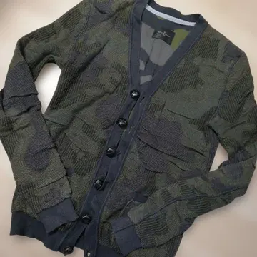 GOLDEN GOOSE AW19 런웨이 카모플라쥬 니트 가디건