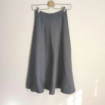 스터링 루어 니트 플레어 스커트