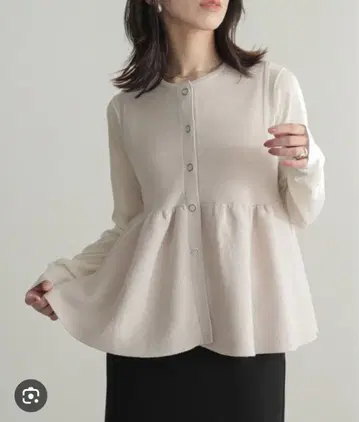 포씨 페플럼 니트 베스트 버튼 슬리브리스 상의 플레어