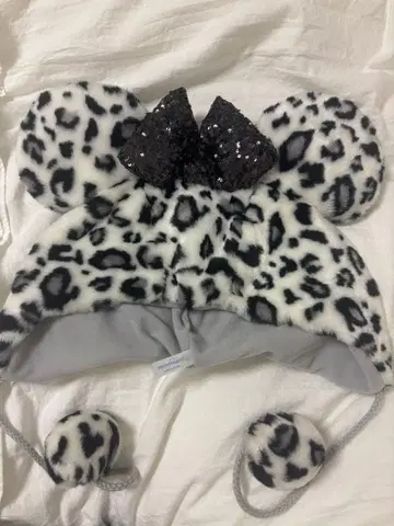 디즈니 팬캡 레오파드 무늬 화이트