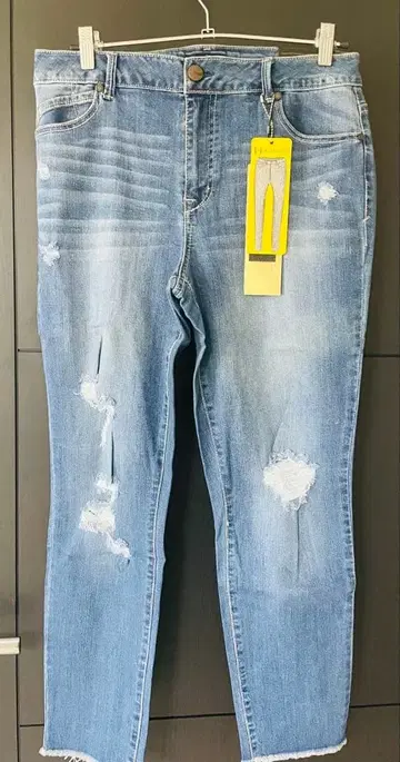 LA 직수입 데미지 가공 여성용 데님 레귤러 실루엣 [ 30 ]